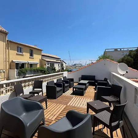 The Rooftop - Harbour View - Sea View - Wifi Apartment